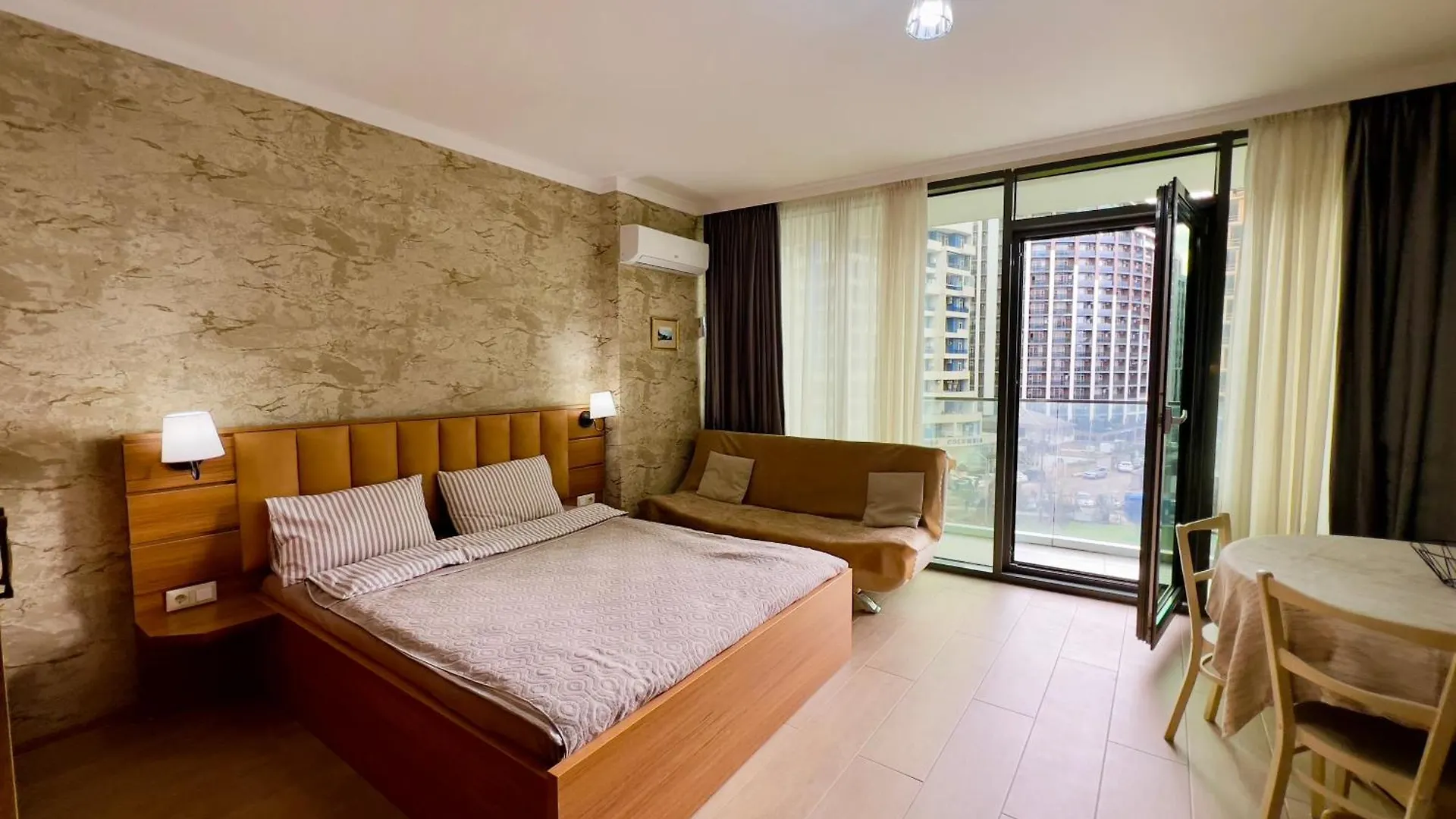 Студия С Боковым Видом На Море В Batumi View